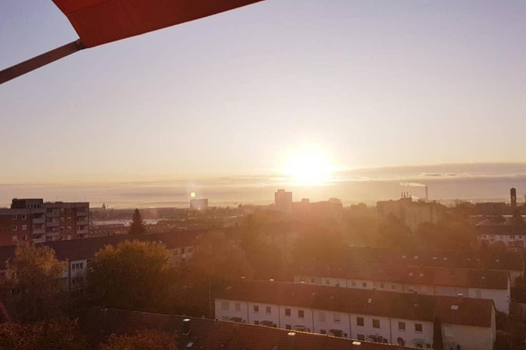 Penthouse "Marc Aurel" - Greatview, Wifi & Netflix Apartment Schweinfurt Bagian luar foto