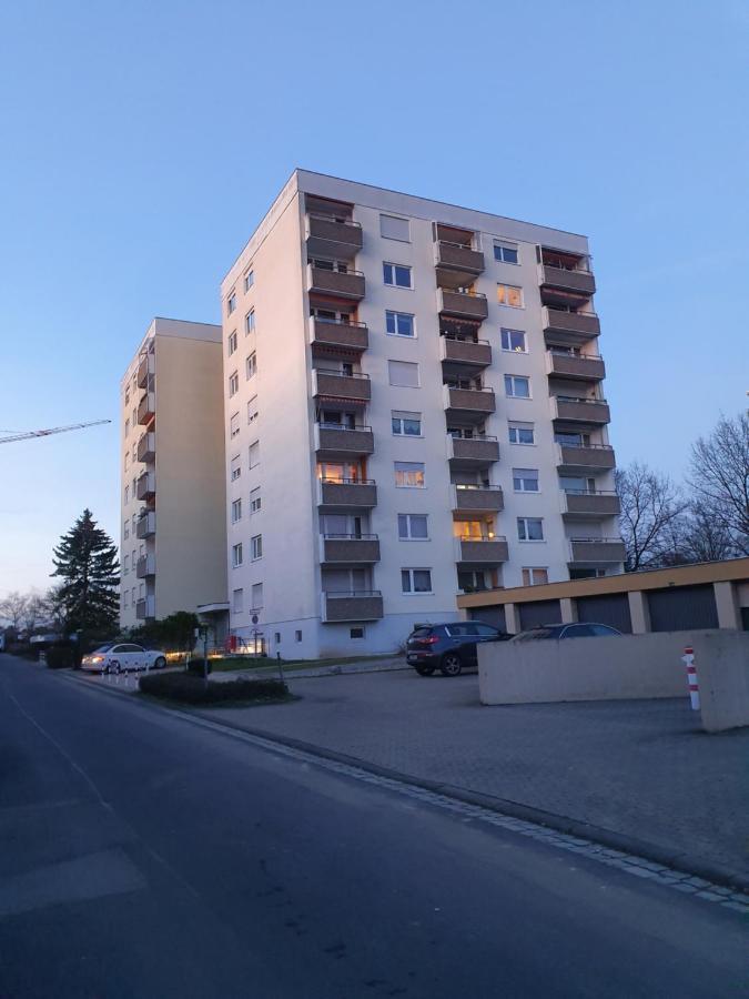 Penthouse "Marc Aurel" - Greatview, Wifi & Netflix Apartment Schweinfurt Bagian luar foto