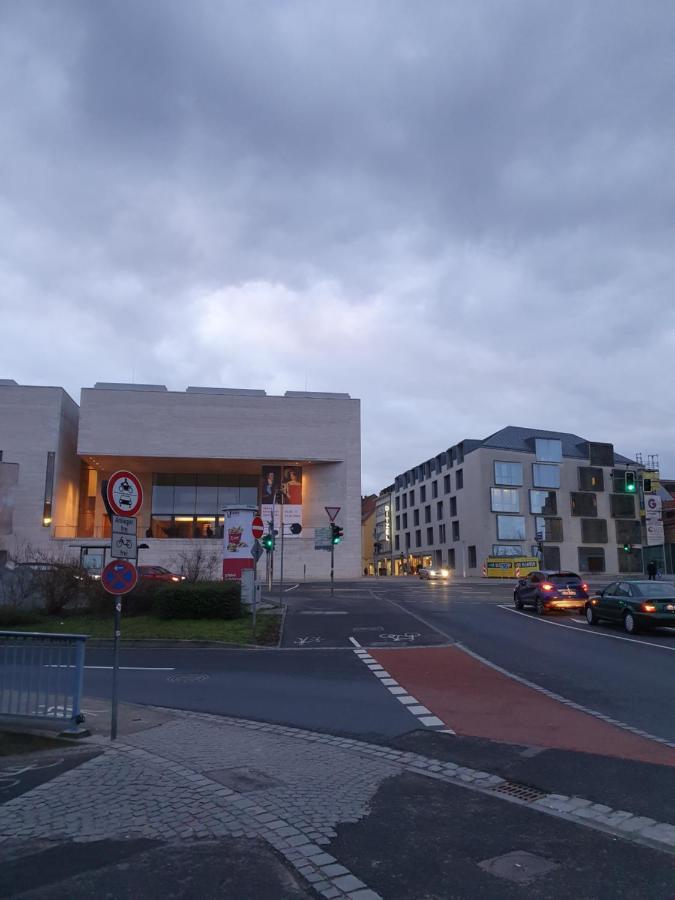 Penthouse "Marc Aurel" - Greatview, Wifi & Netflix Apartment Schweinfurt Bagian luar foto